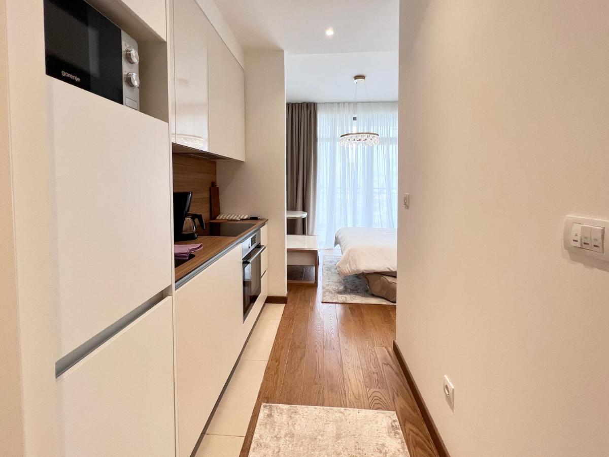Waterfront Luxury Suites Belgrad Exteriör bild
