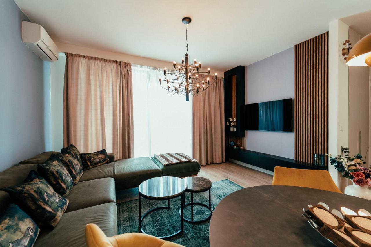 Waterfront Luxury Suites Belgrad Exteriör bild