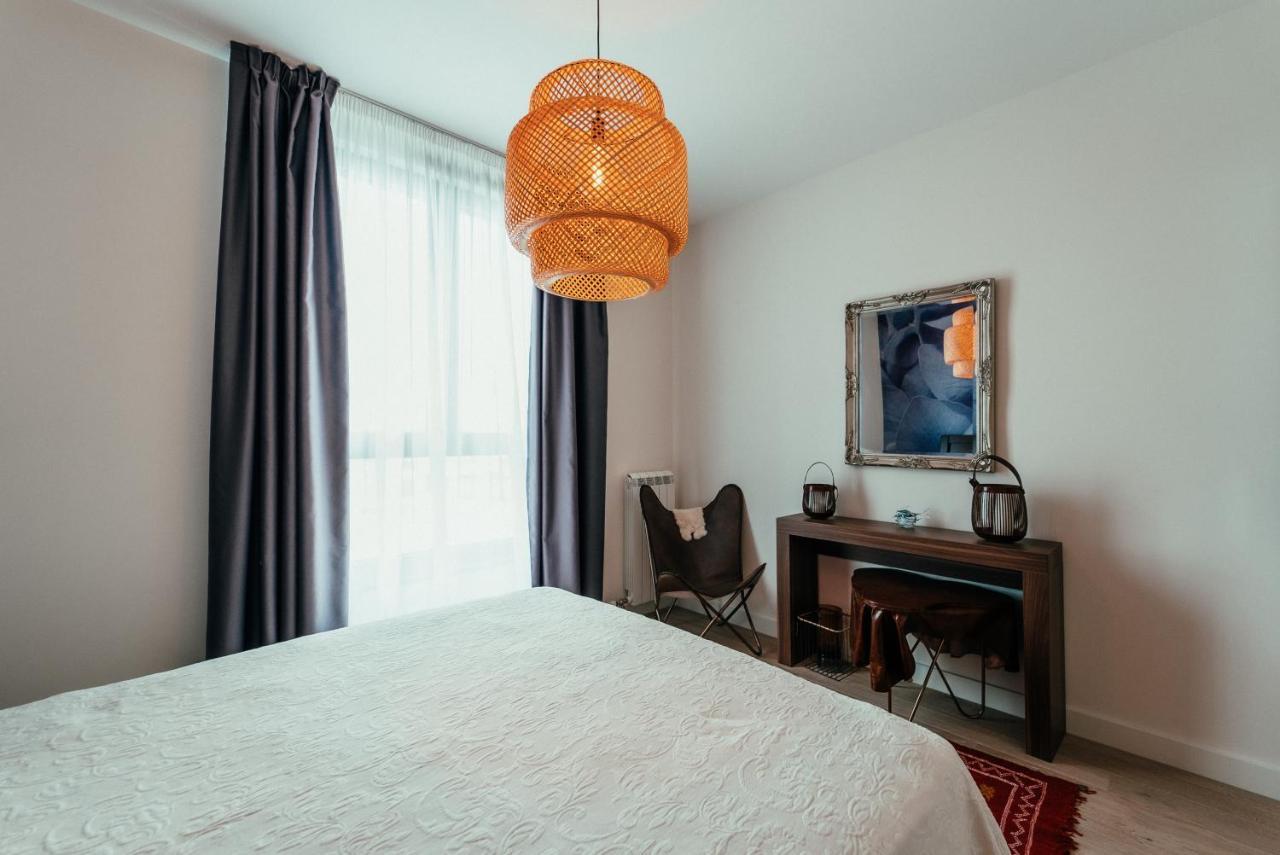Waterfront Luxury Suites Belgrad Exteriör bild