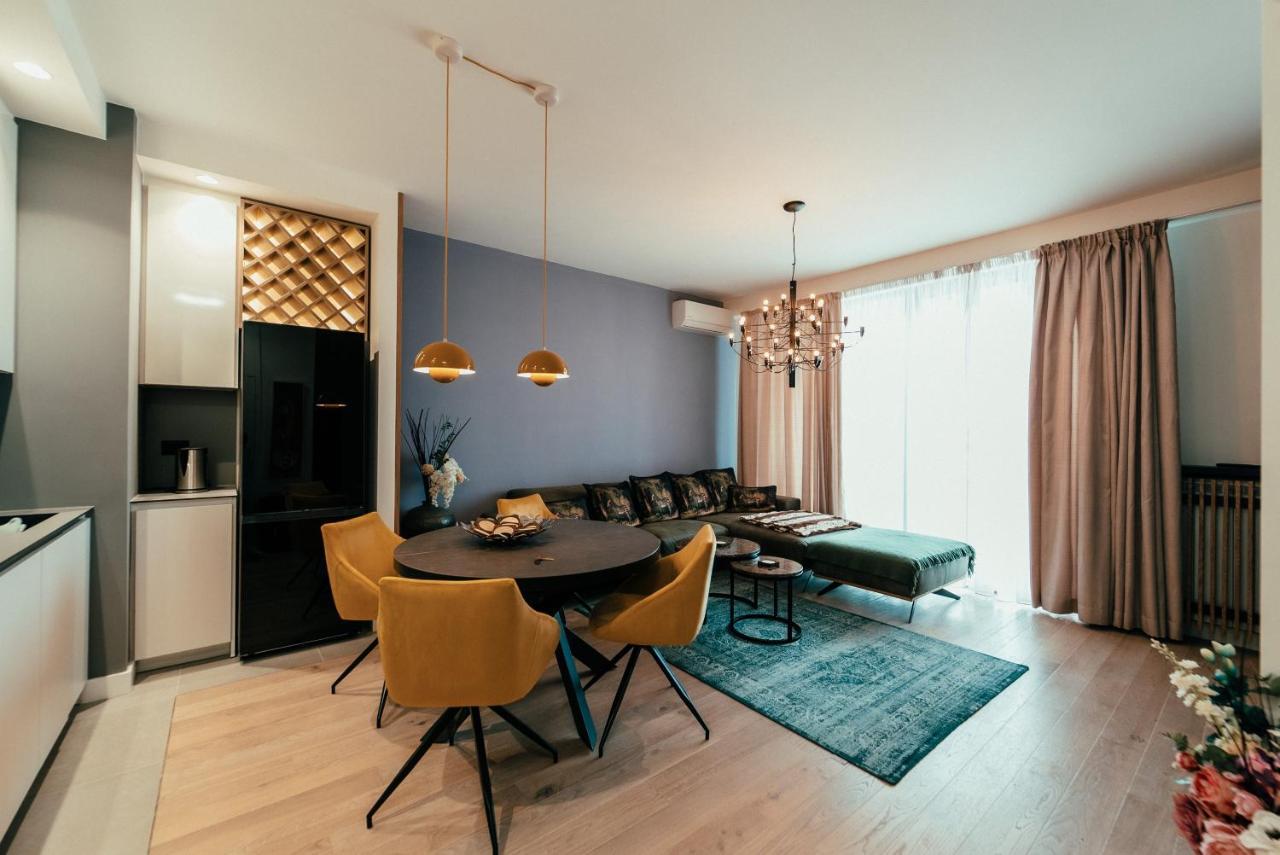 Waterfront Luxury Suites Belgrad Exteriör bild