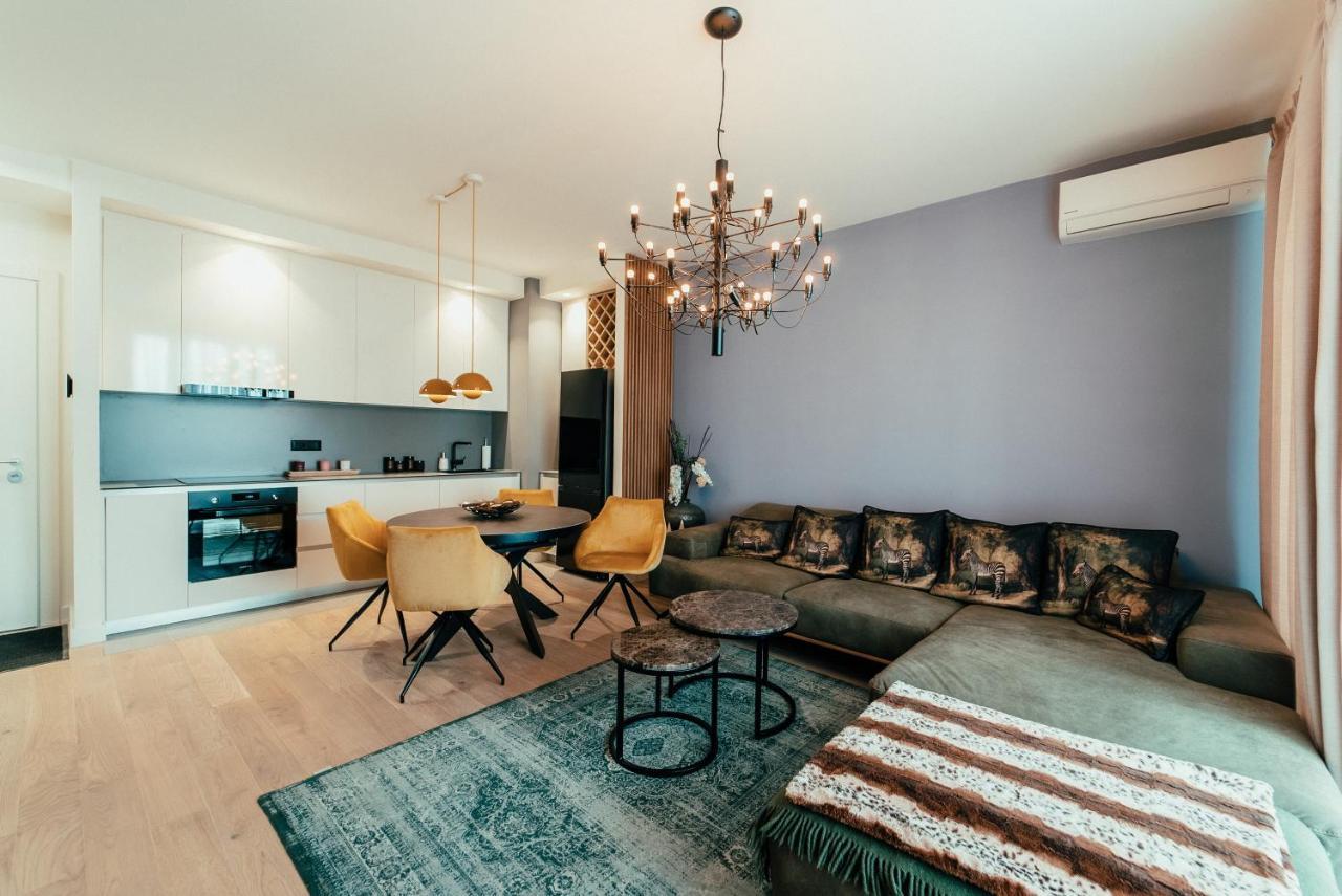 Waterfront Luxury Suites Belgrad Exteriör bild