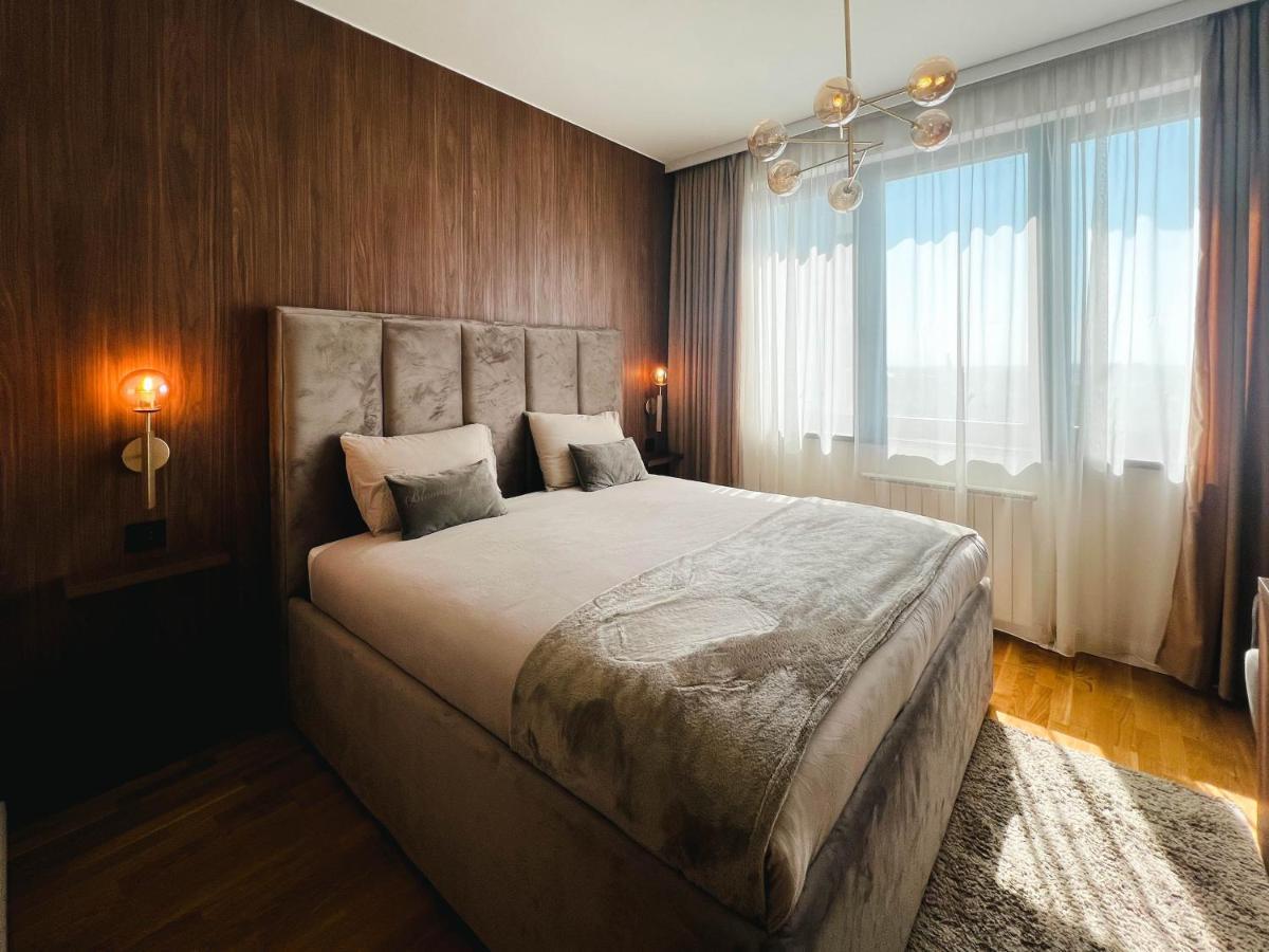 Waterfront Luxury Suites Belgrad Exteriör bild