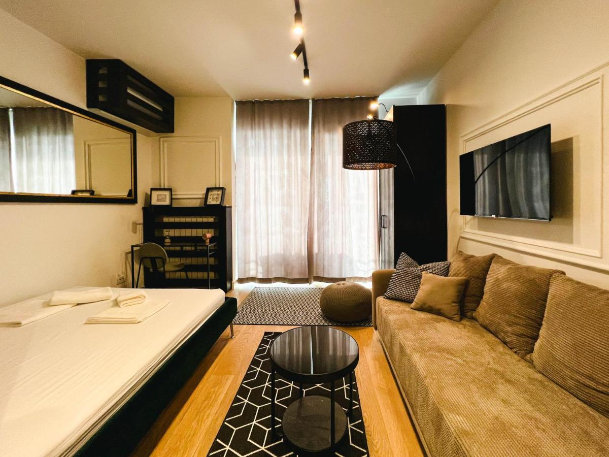 Waterfront Luxury Suites Belgrad Exteriör bild