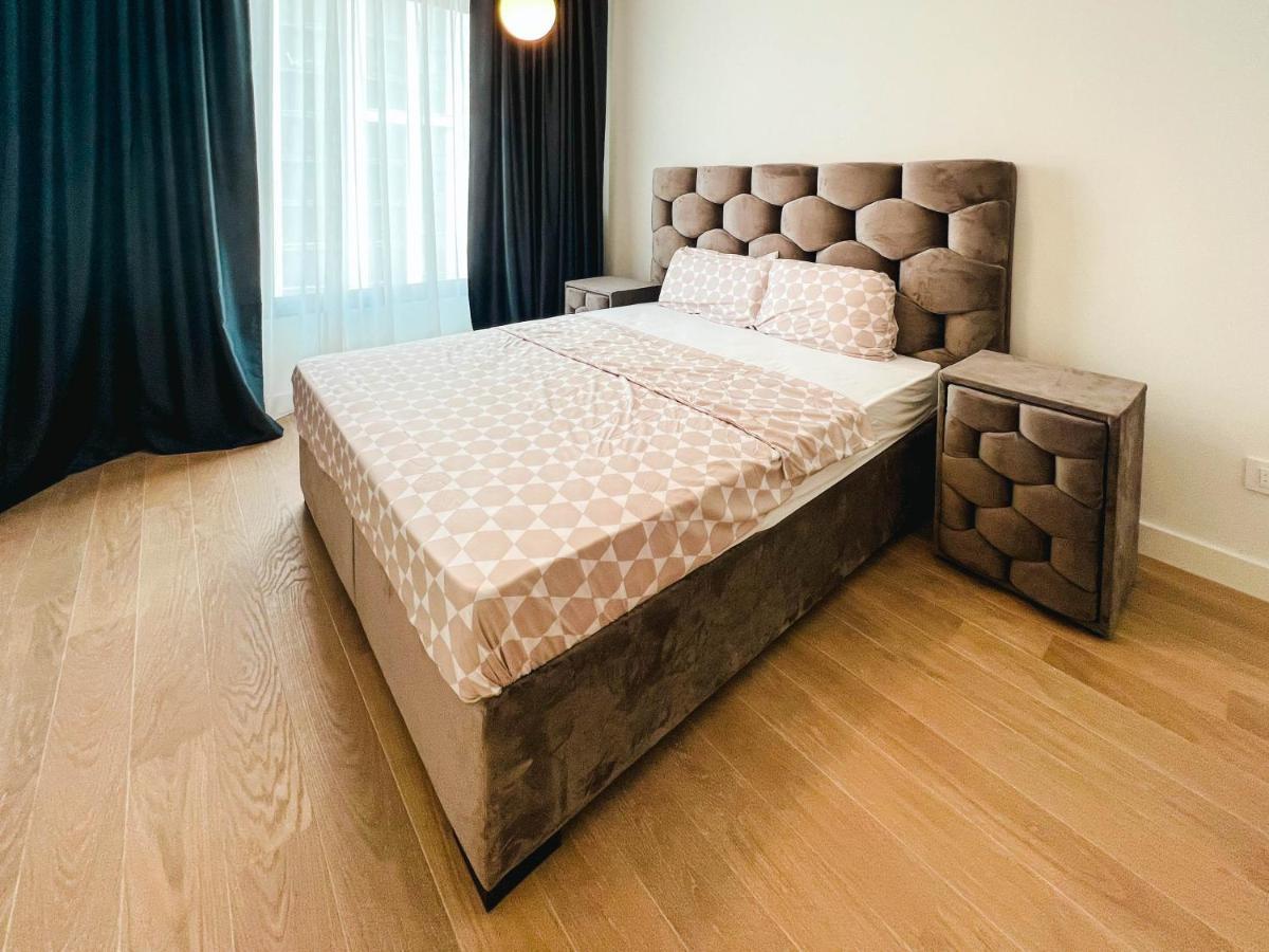 Waterfront Luxury Suites Belgrad Exteriör bild